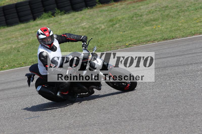 /Archiv-2022/06 15.04.2022 Speer Racing ADR/Instruktorengruppe/7-1